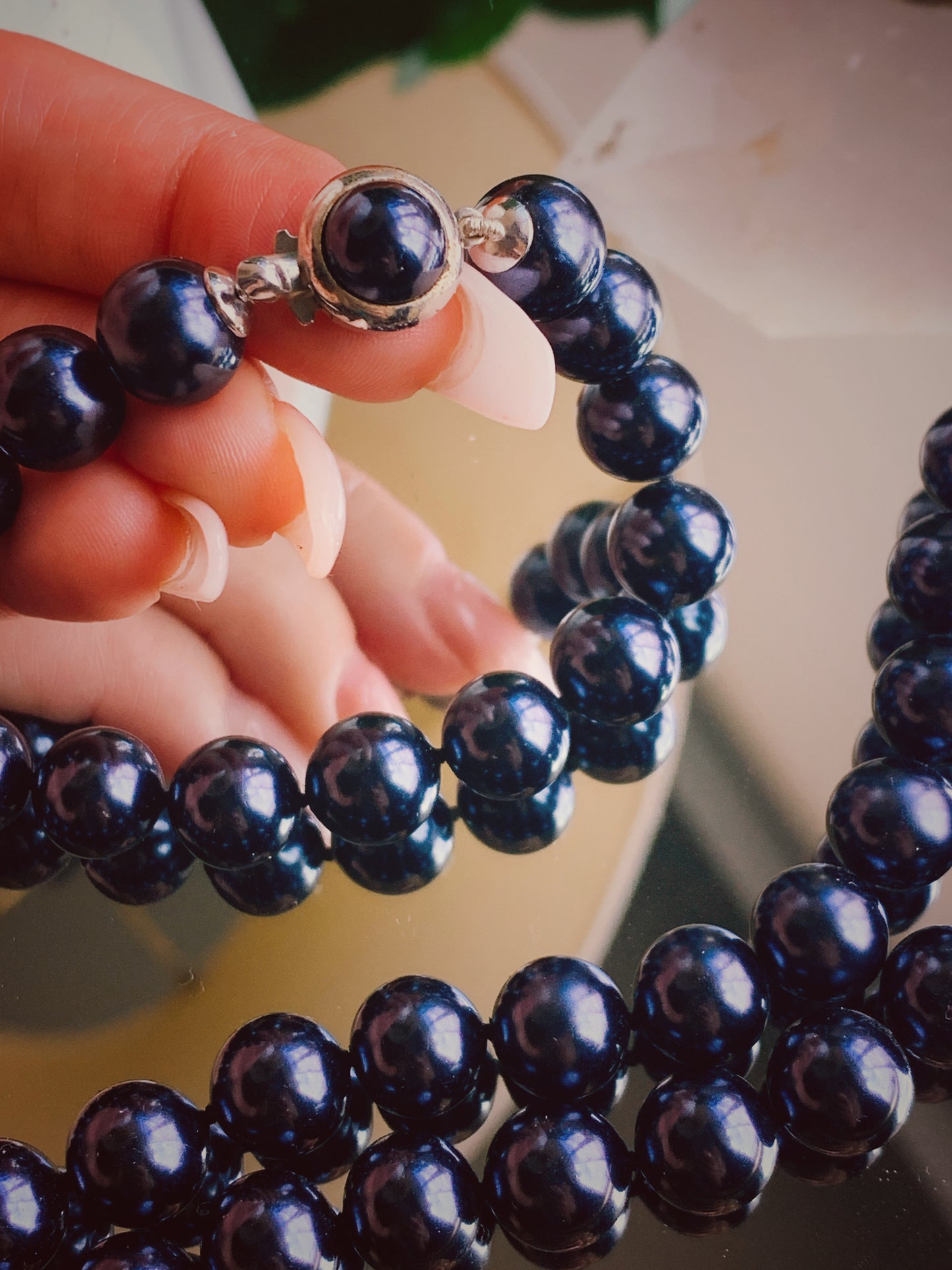 Midnight pearls